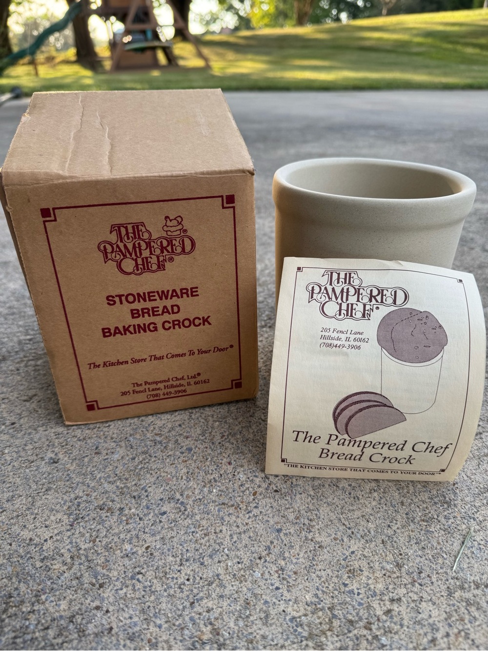 Vintage 1992 Pampered Chef Stoneware Bread Baking Crock USA Box Recipe